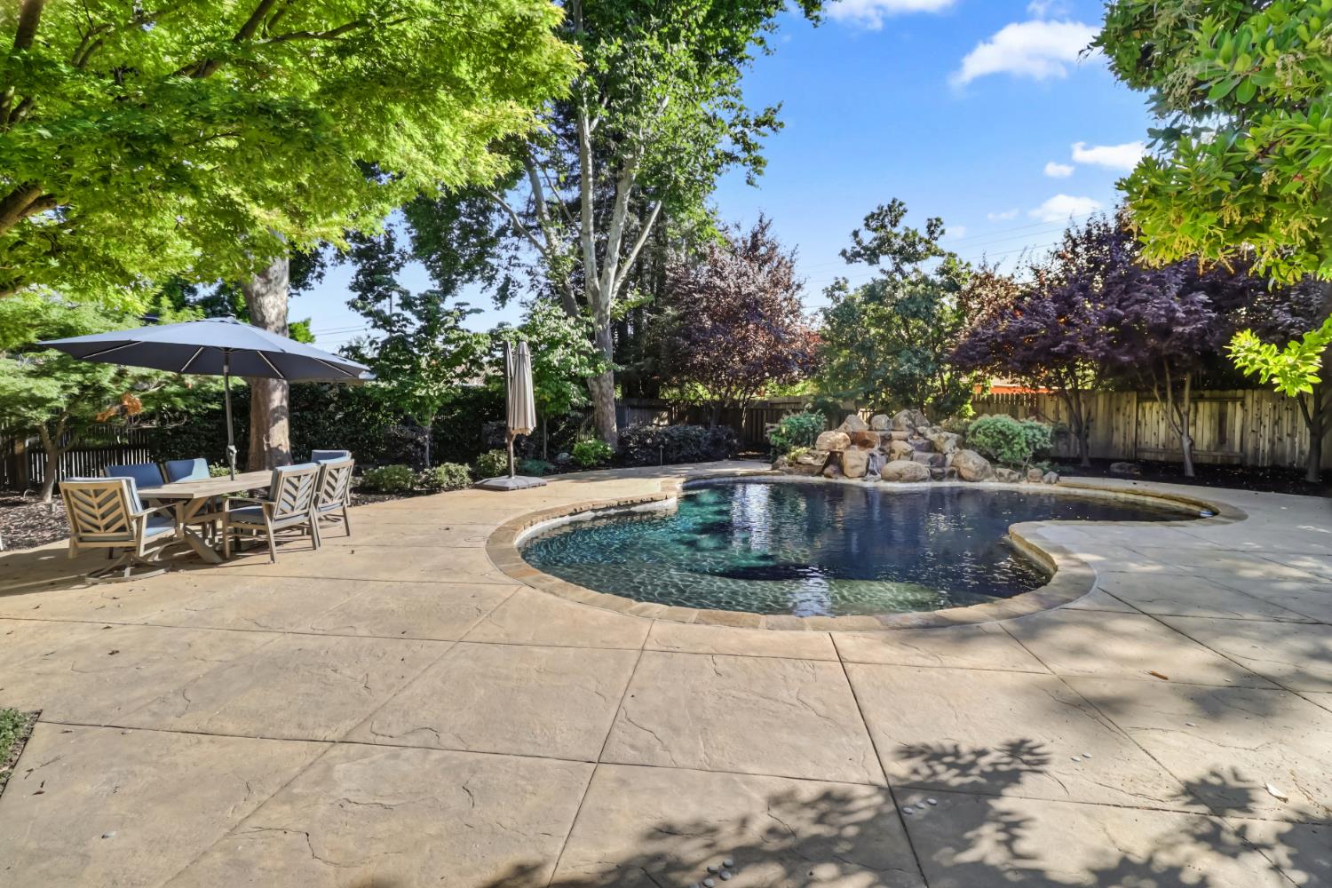 Detail Gallery Image 46 of 62 For 551 Thornley Way, Sacramento,  CA 95864 - 4 Beds | 2/1 Baths