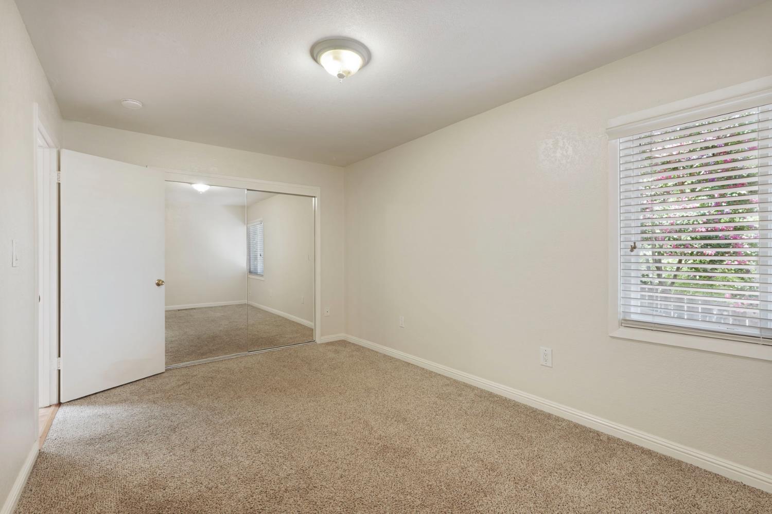 Detail Gallery Image 31 of 52 For 411 King Rd, Roseville,  CA 95678 - 4 Beds | 3 Baths