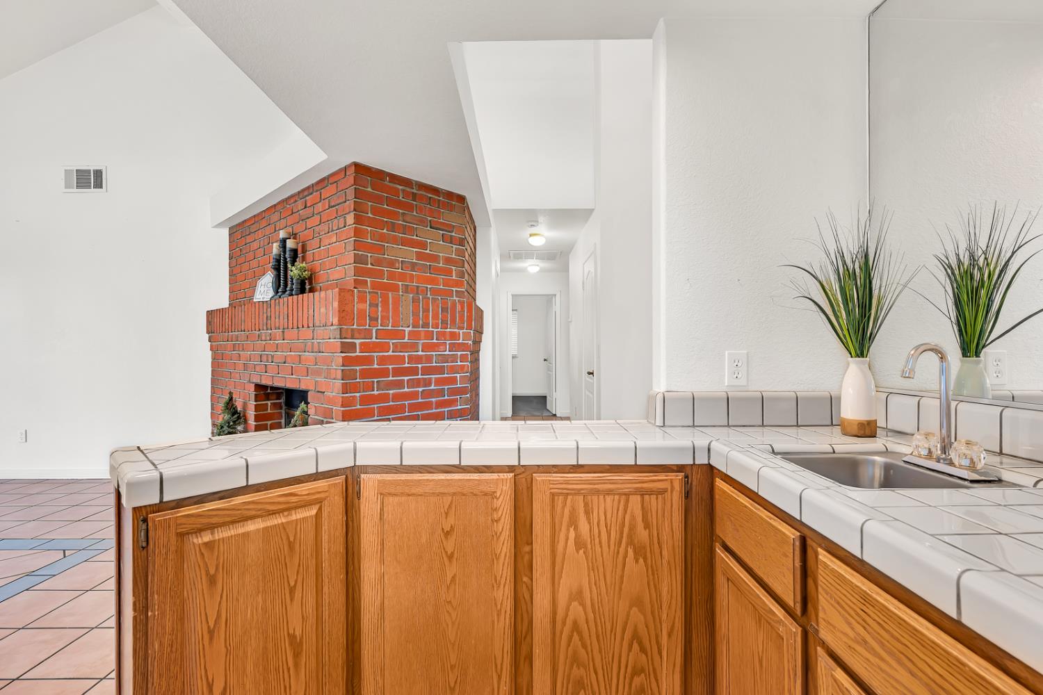Detail Gallery Image 26 of 71 For 934 Neal St, Los Banos,  CA 93635 - 4 Beds | 2 Baths