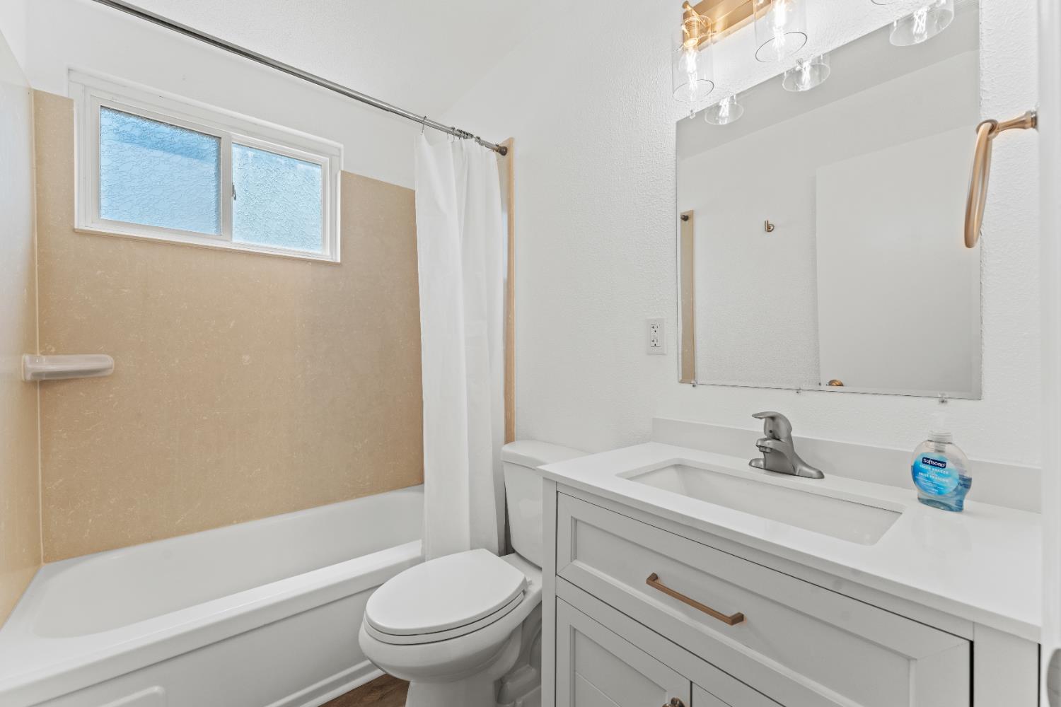 Detail Gallery Image 25 of 33 For 6036 Ellerslee Dr, Carmichael,  CA 95608 - 3 Beds | 2 Baths
