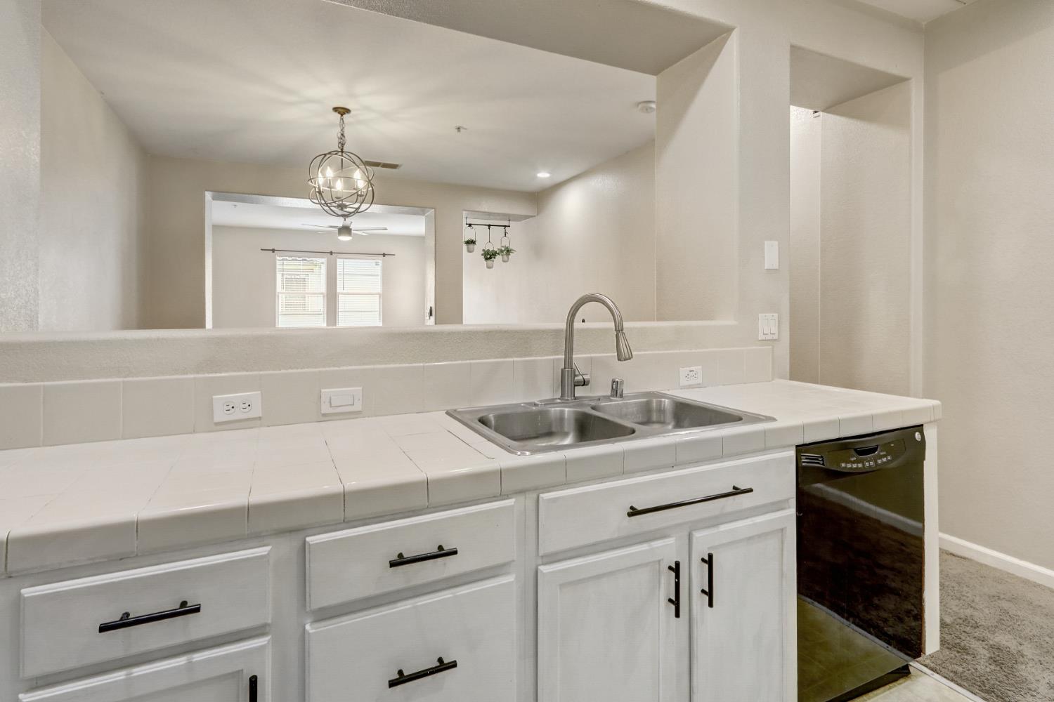Detail Gallery Image 17 of 38 For 8444 Crystal Walk Cir #72,  Elk Grove,  CA 95758 - 2 Beds | 2 Baths