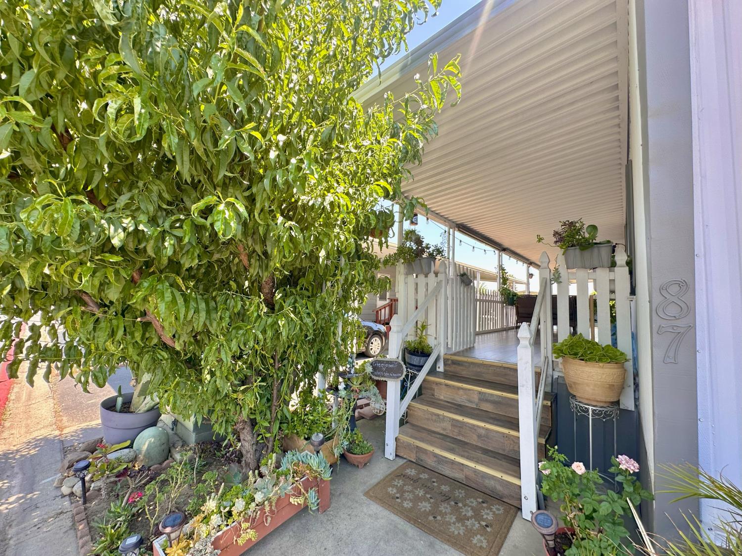 Detail Gallery Image 5 of 37 For 2845 E Hatch Rd 87, Modesto,  CA 95351 - 4 Beds | 2 Baths