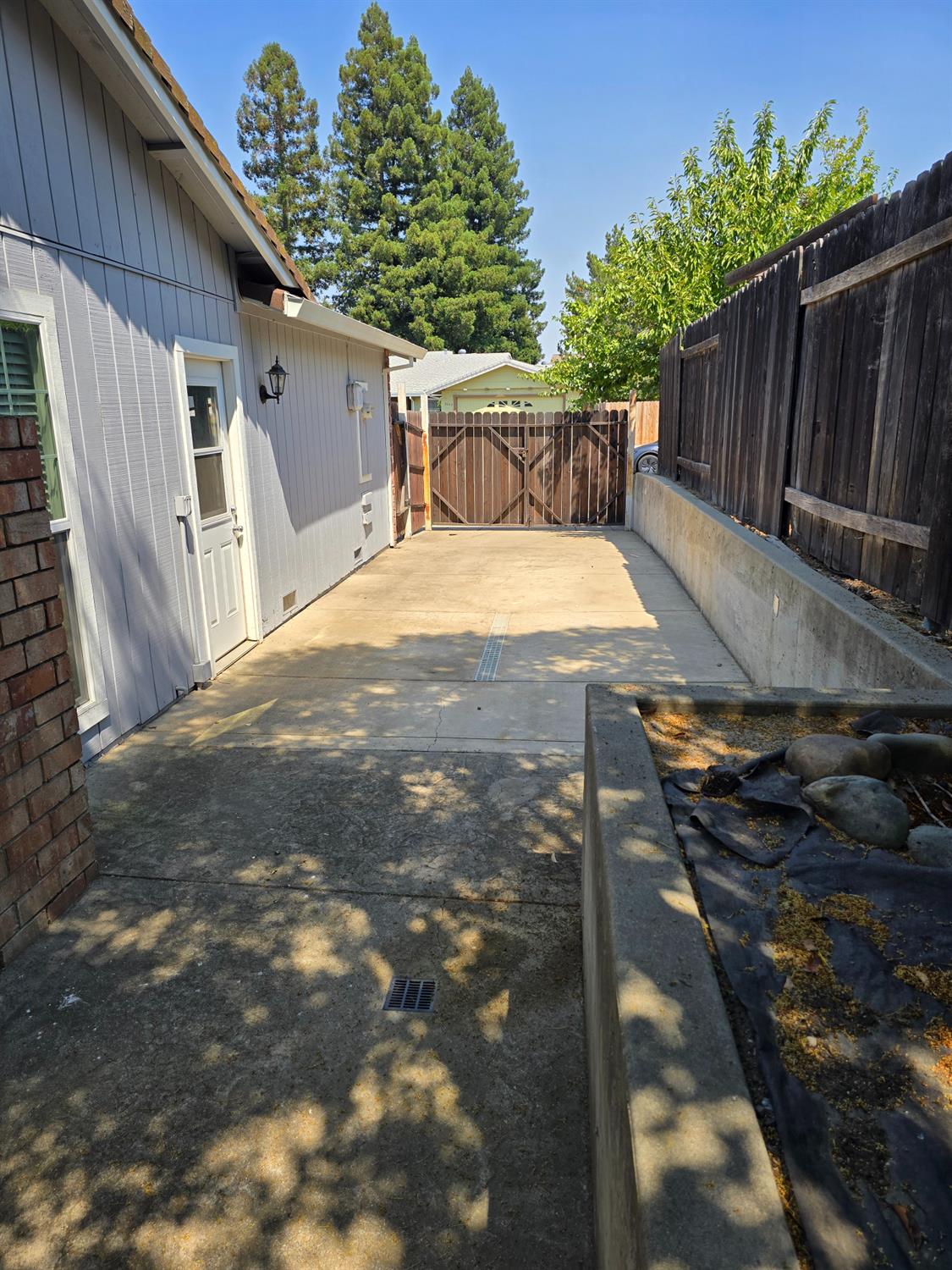 Detail Gallery Image 25 of 29 For 8052 Cammeray Dr, Citrus Heights,  CA 95610 - 3 Beds | 2 Baths
