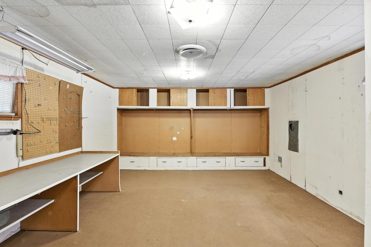 Detail Gallery Image 8 of 37 For 4724 Isabella Ave, Fair Oaks,  CA 95628 - 4 Beds | 2 Baths