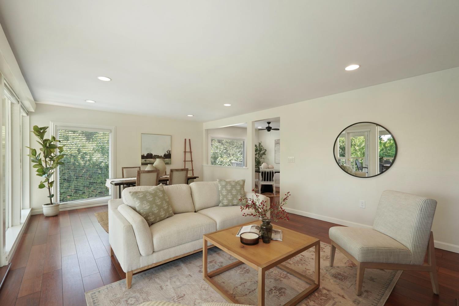 Detail Gallery Image 13 of 52 For 411 King Rd, Roseville,  CA 95678 - 4 Beds | 3 Baths