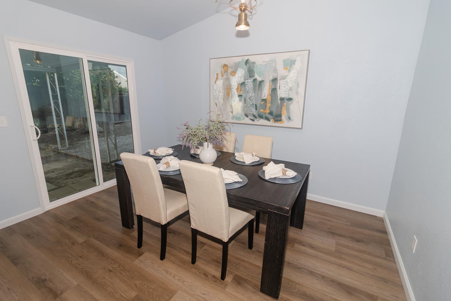Detail Gallery Image 16 of 35 For 1377 Leo Way, Woodland,  CA 95776 - 3 Beds | 2 Baths