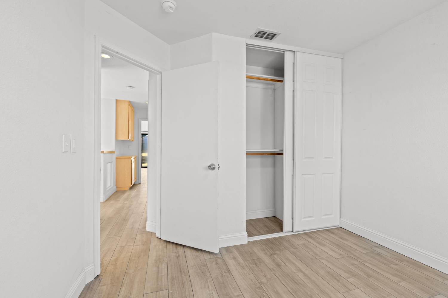 Detail Gallery Image 28 of 44 For 5038 Felicia Way, Elk Grove,  CA 95758 - 3 Beds | 2/1 Baths