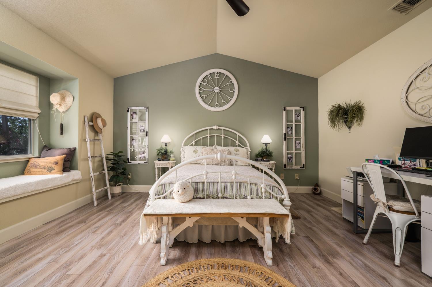 Detail Gallery Image 37 of 63 For 5148 Walnut Place Ln, Carmichael,  CA 95608 - 3 Beds | 2 Baths