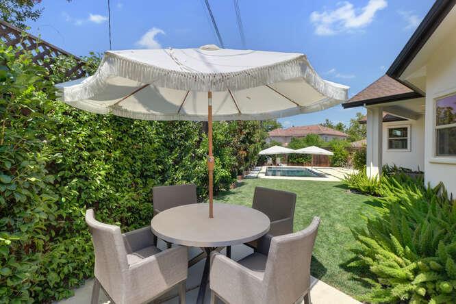 Detail Gallery Image 75 of 78 For 3710 Esperanza Dr, Sacramento,  CA 95864 - 4 Beds | 3/1 Baths