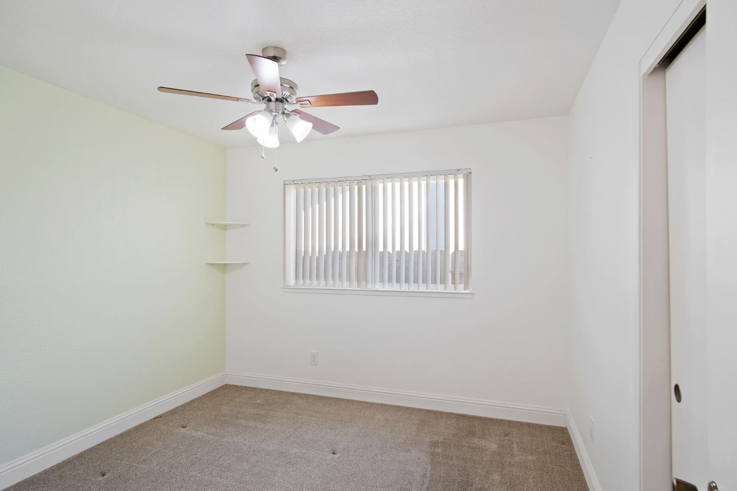Detail Gallery Image 11 of 17 For 2029 Woodacre Dr, Modesto,  CA 95355 - 3 Beds | 2 Baths