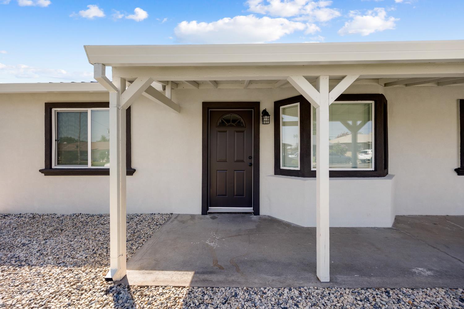 Detail Gallery Image 5 of 35 For 6237 San Martin St, North Highlands,  CA 95660 - 4 Beds | 2 Baths