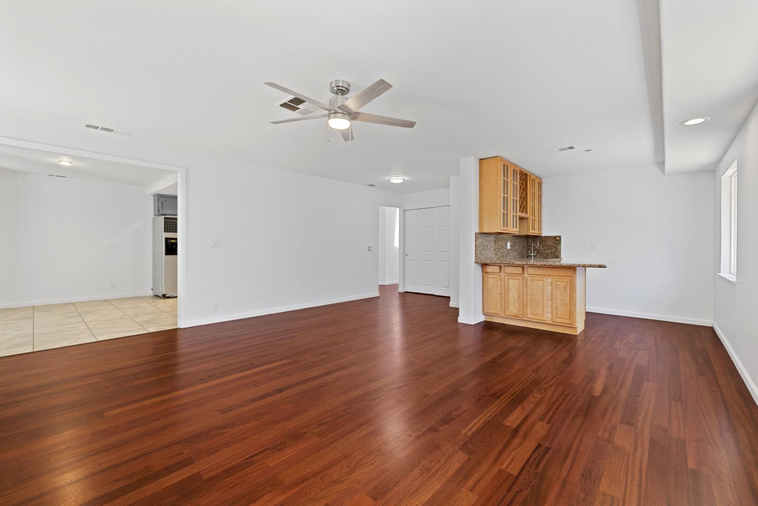 Detail Gallery Image 12 of 36 For 2528 Cabernet Way, Rancho Cordova,  CA 95670 - 3 Beds | 2 Baths