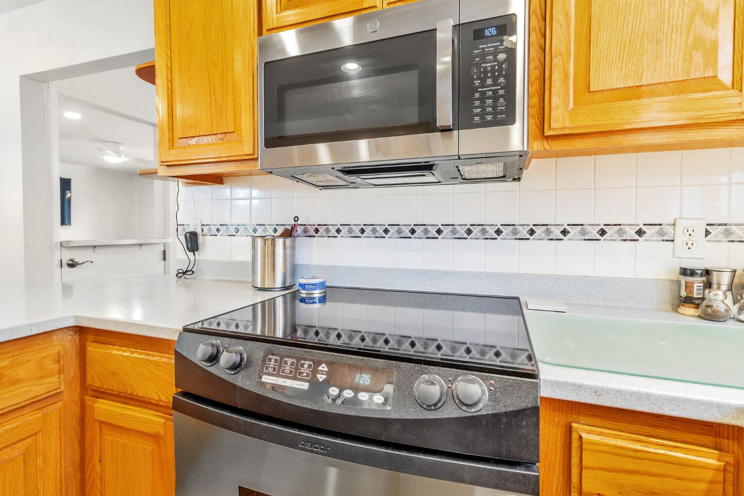 Detail Gallery Image 16 of 33 For 3679 Wilmington Rd, Fremont,  CA 94538 - 3 Beds | 2 Baths