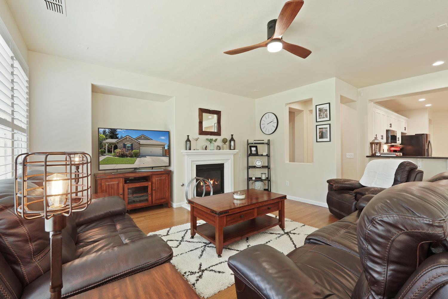 Detail Gallery Image 10 of 43 For 312 Rivergate Dr, Oakdale,  CA 95361 - 3 Beds | 2 Baths