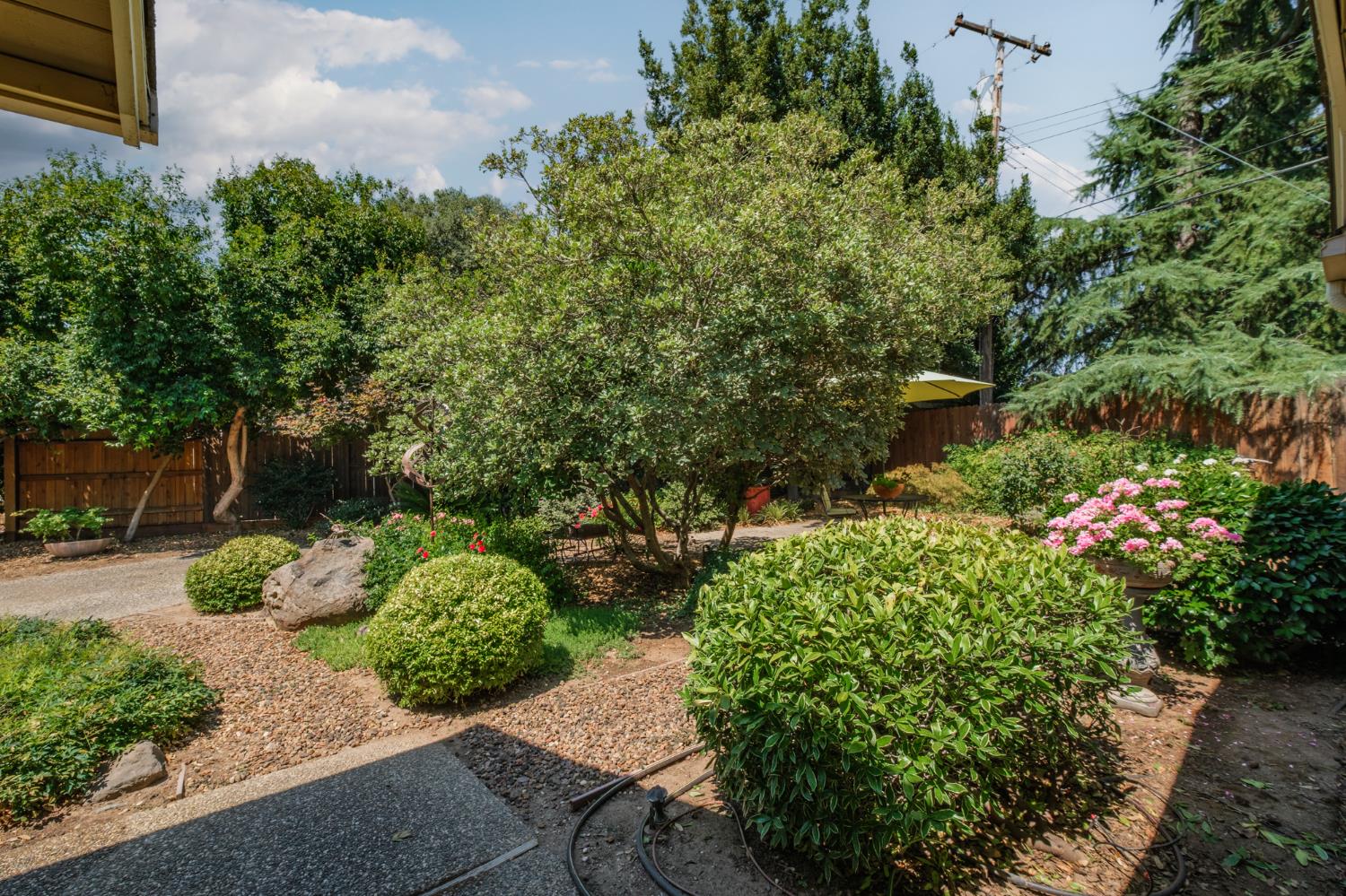 Detail Gallery Image 63 of 63 For 5148 Walnut Place Ln, Carmichael,  CA 95608 - 3 Beds | 2 Baths