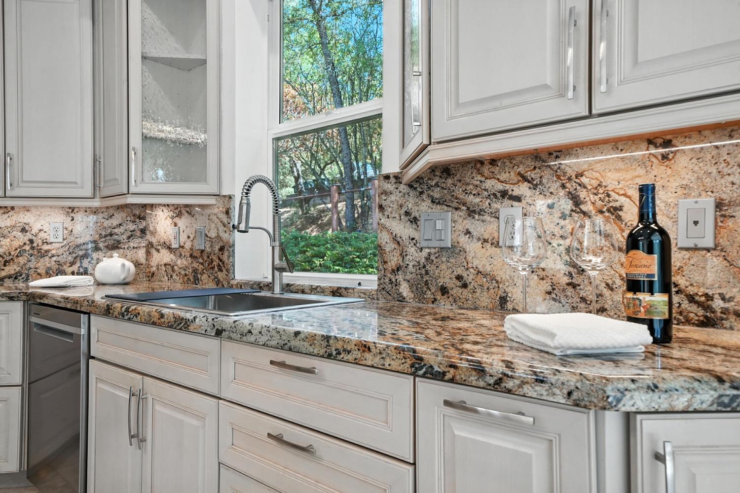 Detail Gallery Image 47 of 75 For 14385 Gods Hls, Amador City,  CA 95601 - 2 Beds | 2/1 Baths