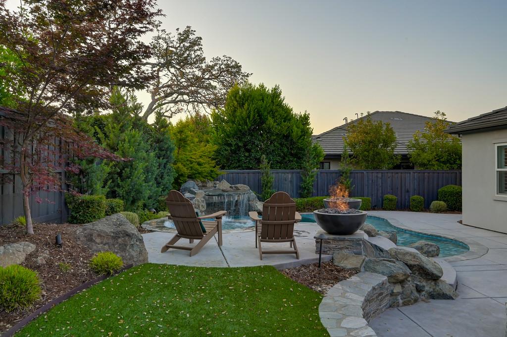 Detail Gallery Image 66 of 94 For 689 Oreno Cir, Folsom,  CA 95630 - 5 Beds | 4/1 Baths