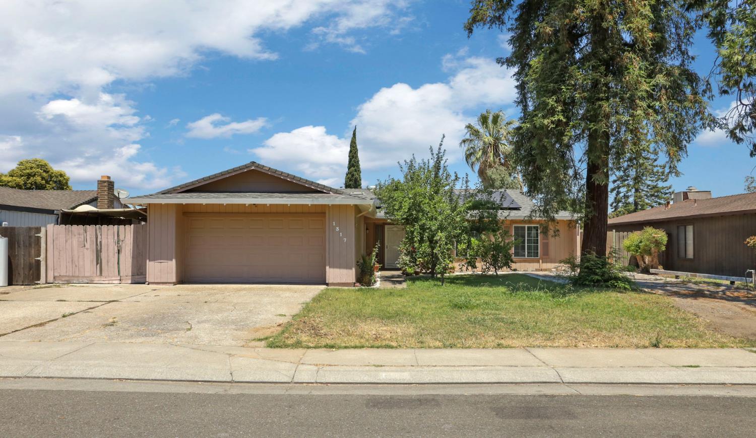 1317 Royal Oaks Drive, Stockton CA 95209