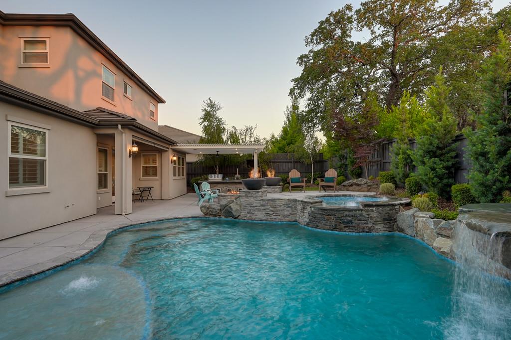 Detail Gallery Image 68 of 94 For 689 Oreno Cir, Folsom,  CA 95630 - 5 Beds | 4/1 Baths