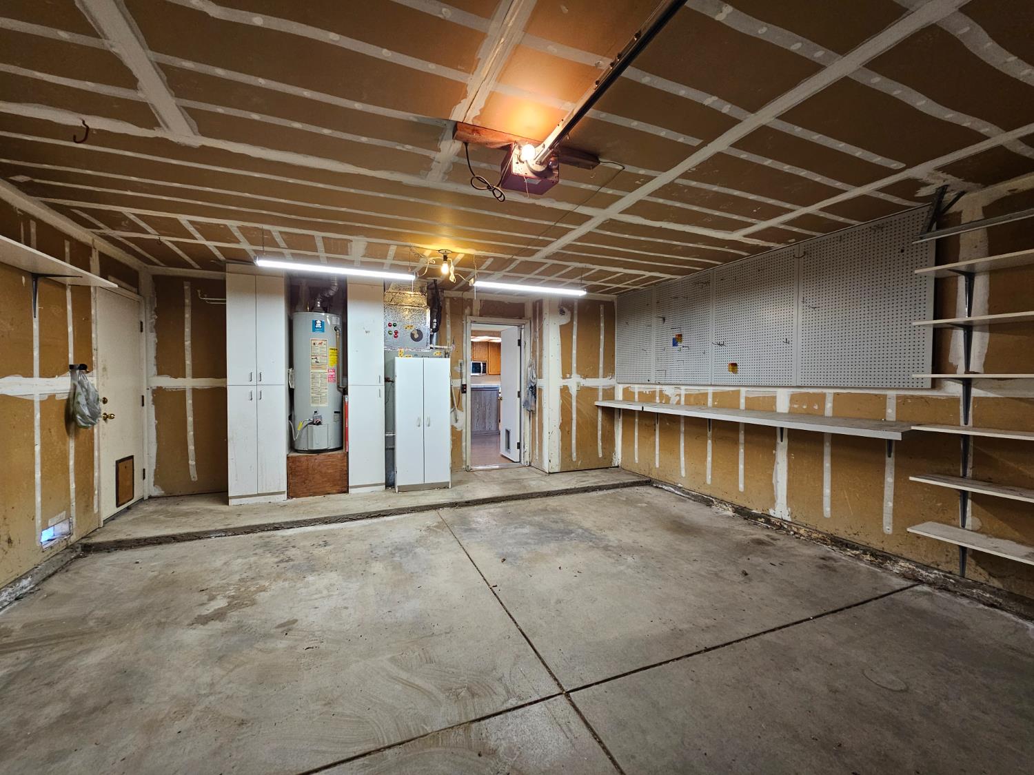 Detail Gallery Image 21 of 24 For 8447 Cassatt Way, Sacramento,  CA 95828 - 3 Beds | 2 Baths