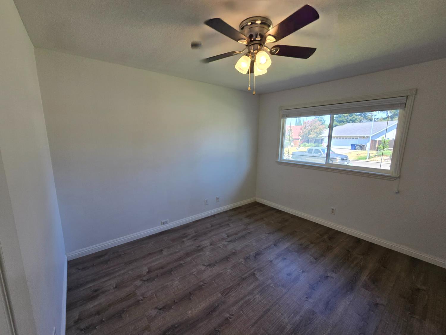 Detail Gallery Image 10 of 29 For 8052 Cammeray Dr, Citrus Heights,  CA 95610 - 3 Beds | 2 Baths