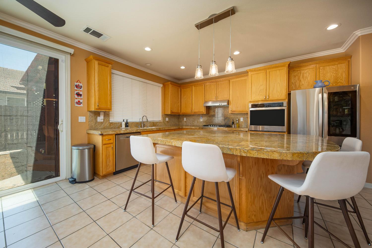 Detail Gallery Image 12 of 42 For 1450 Steel Creek Dr, Patterson,  CA 95363 - 4 Beds | 3 Baths