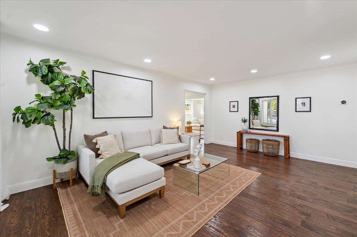 Detail Gallery Image 4 of 32 For 3891 Mills Way, Livermore,  CA 94550 - 3 Beds | 1 Baths