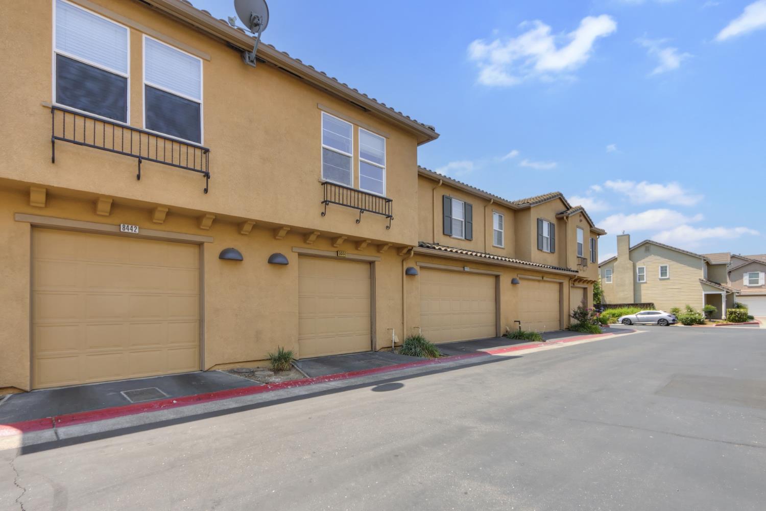 Detail Gallery Image 34 of 38 For 8444 Crystal Walk Cir #72,  Elk Grove,  CA 95758 - 2 Beds | 2 Baths