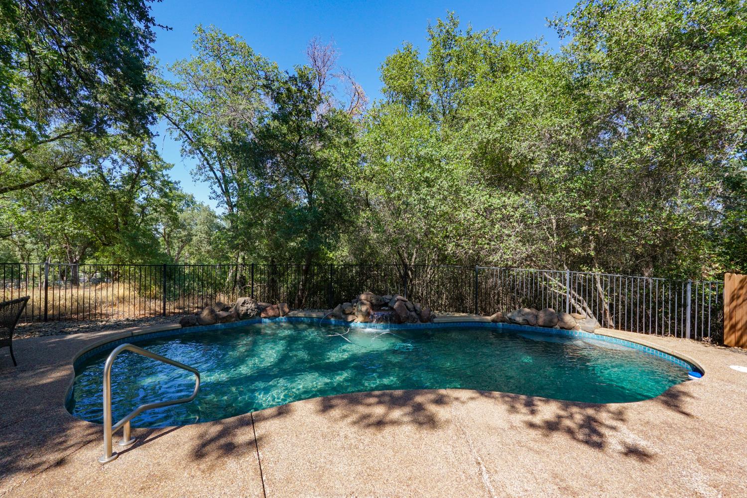 Detail Gallery Image 34 of 40 For 1445 Panorama Ct, Placerville,  CA 95667 - 4 Beds | 2/1 Baths