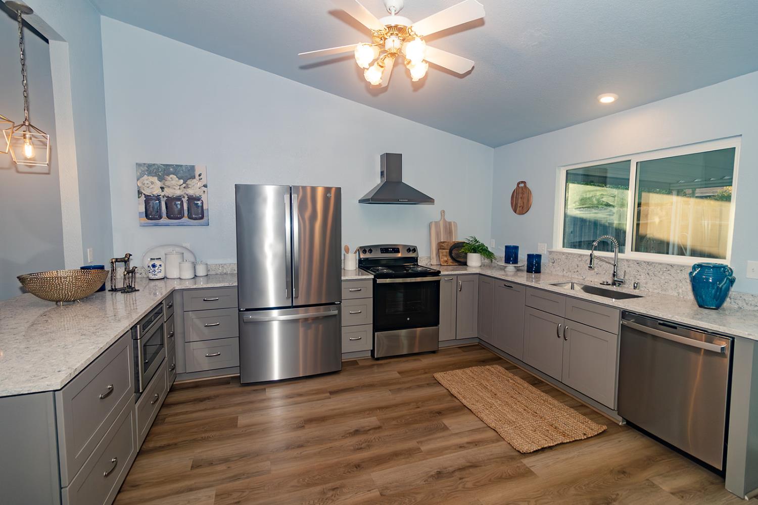 Detail Gallery Image 18 of 35 For 1377 Leo Way, Woodland,  CA 95776 - 3 Beds | 2 Baths