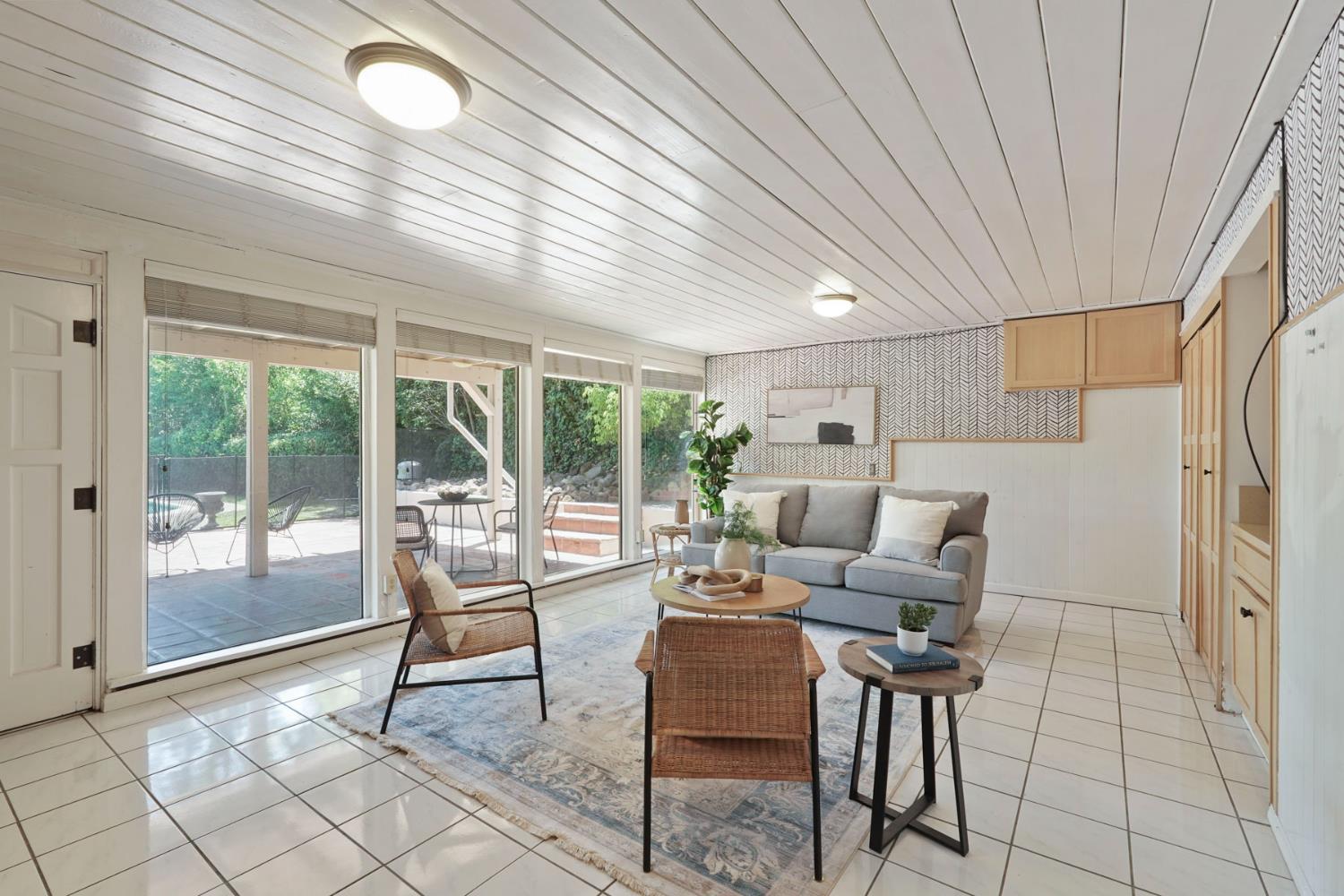 Detail Gallery Image 18 of 52 For 411 King Rd, Roseville,  CA 95678 - 4 Beds | 3 Baths