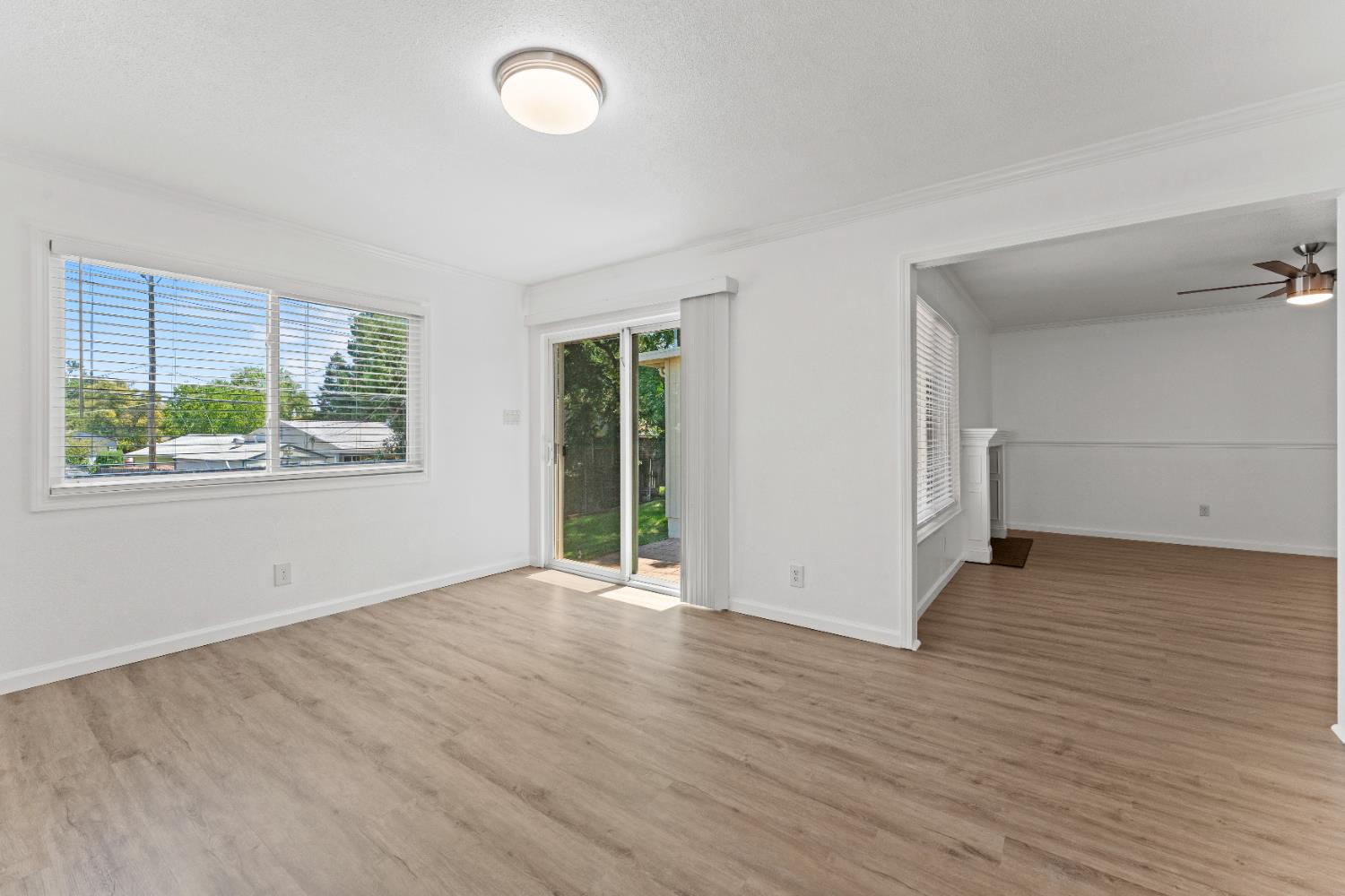 Detail Gallery Image 10 of 33 For 6036 Ellerslee Dr, Carmichael,  CA 95608 - 3 Beds | 2 Baths