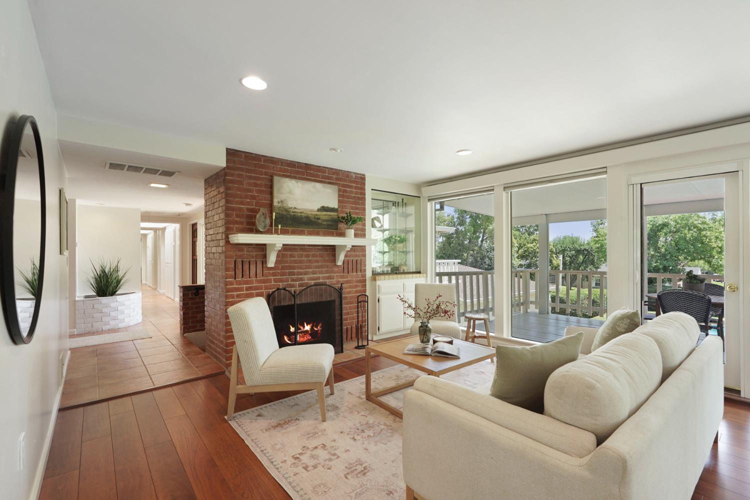 Detail Gallery Image 12 of 52 For 411 King Rd, Roseville,  CA 95678 - 4 Beds | 3 Baths