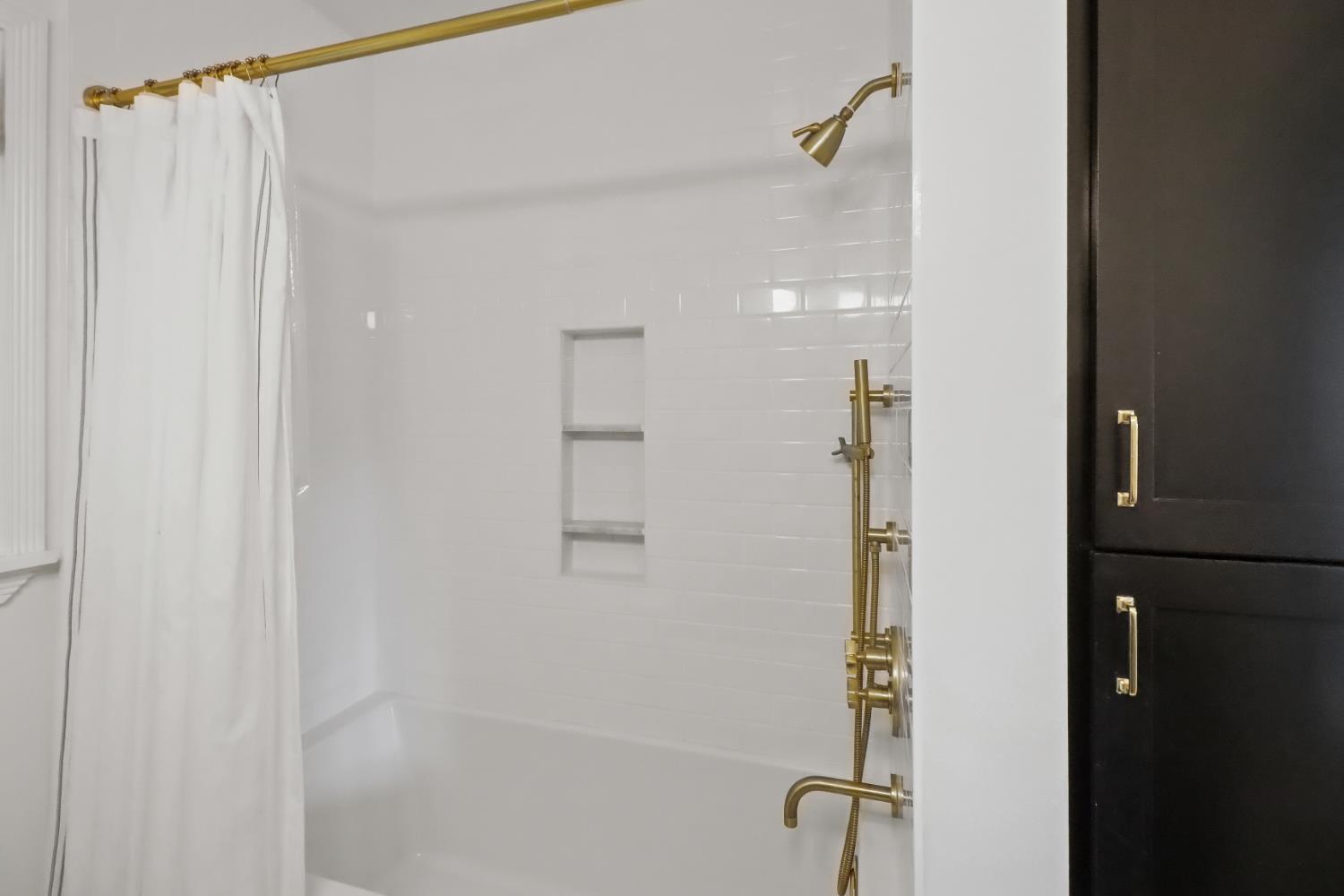 Detail Gallery Image 23 of 45 For 1452 Oregon Dr, Sacramento,  CA 95822 - 3 Beds | 2 Baths