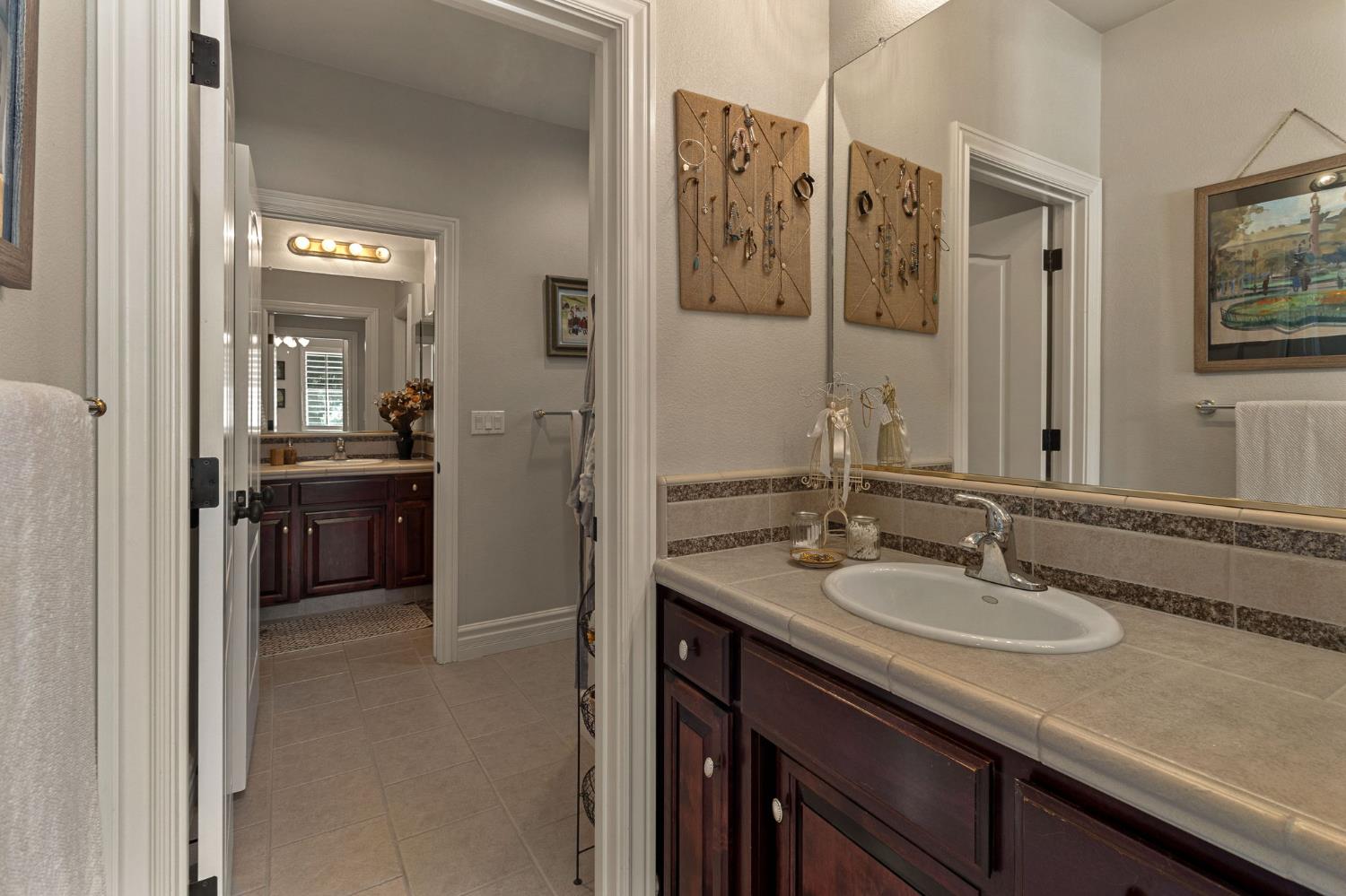 Detail Gallery Image 31 of 57 For 4325 Jacinthe Ct, Modesto,  CA 95356 - 4 Beds | 4/1 Baths