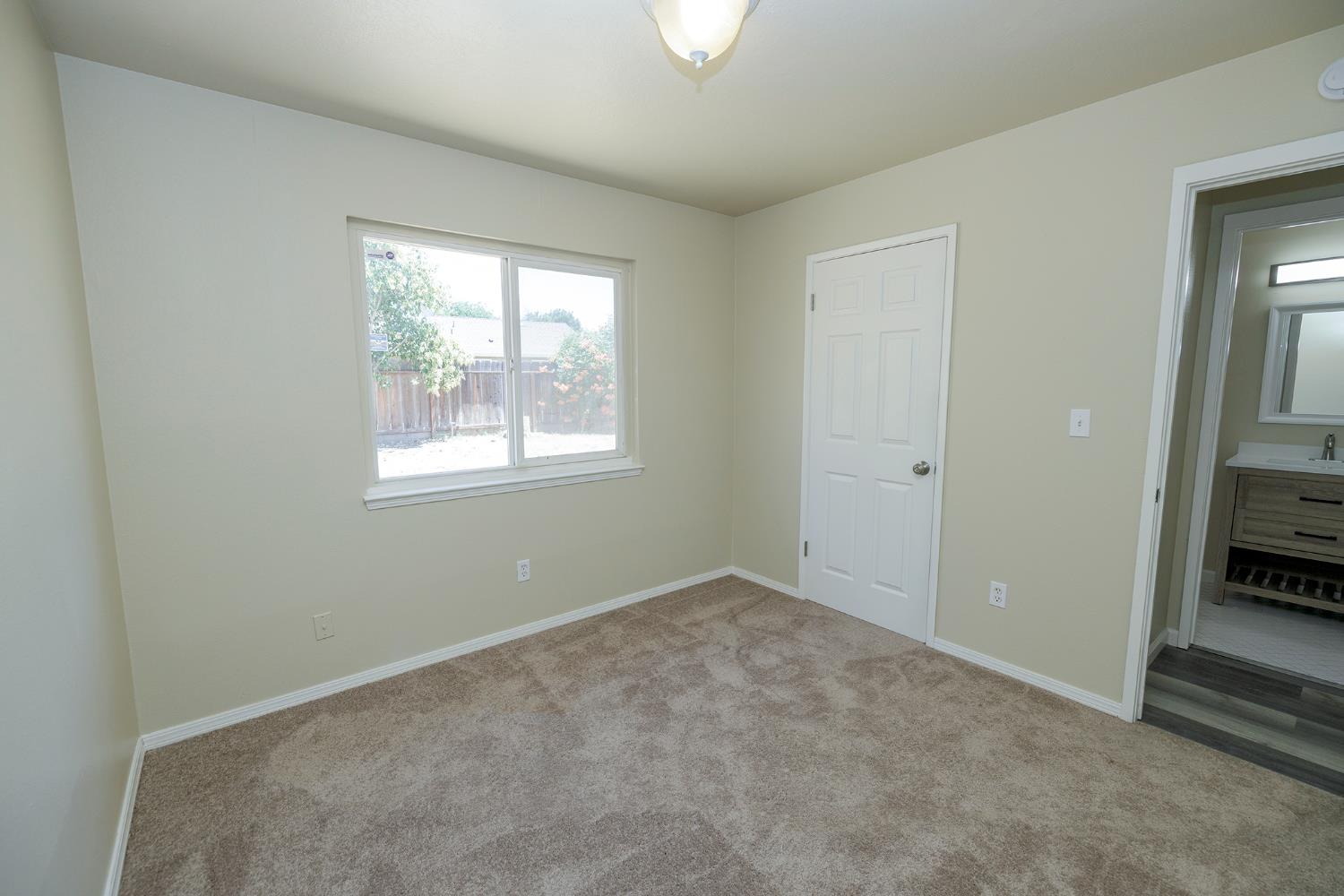 Detail Gallery Image 31 of 42 For 2020 Preston Ln, Modesto,  CA 95355 - 3 Beds | 2 Baths