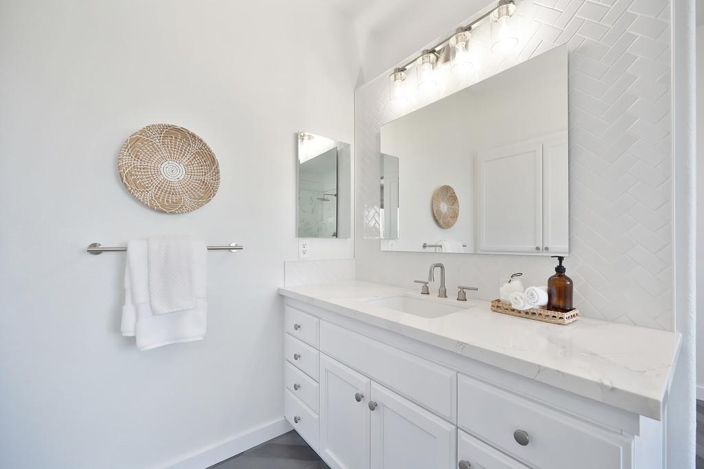 Detail Gallery Image 28 of 55 For 6279 Bridgeport Dr, Shingle Springs,  CA 95682 - 4 Beds | 2/1 Baths