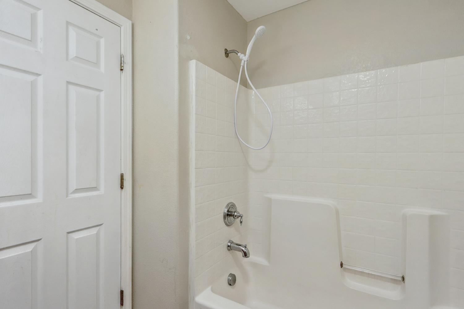 Detail Gallery Image 30 of 38 For 8444 Crystal Walk Cir #72,  Elk Grove,  CA 95758 - 2 Beds | 2 Baths