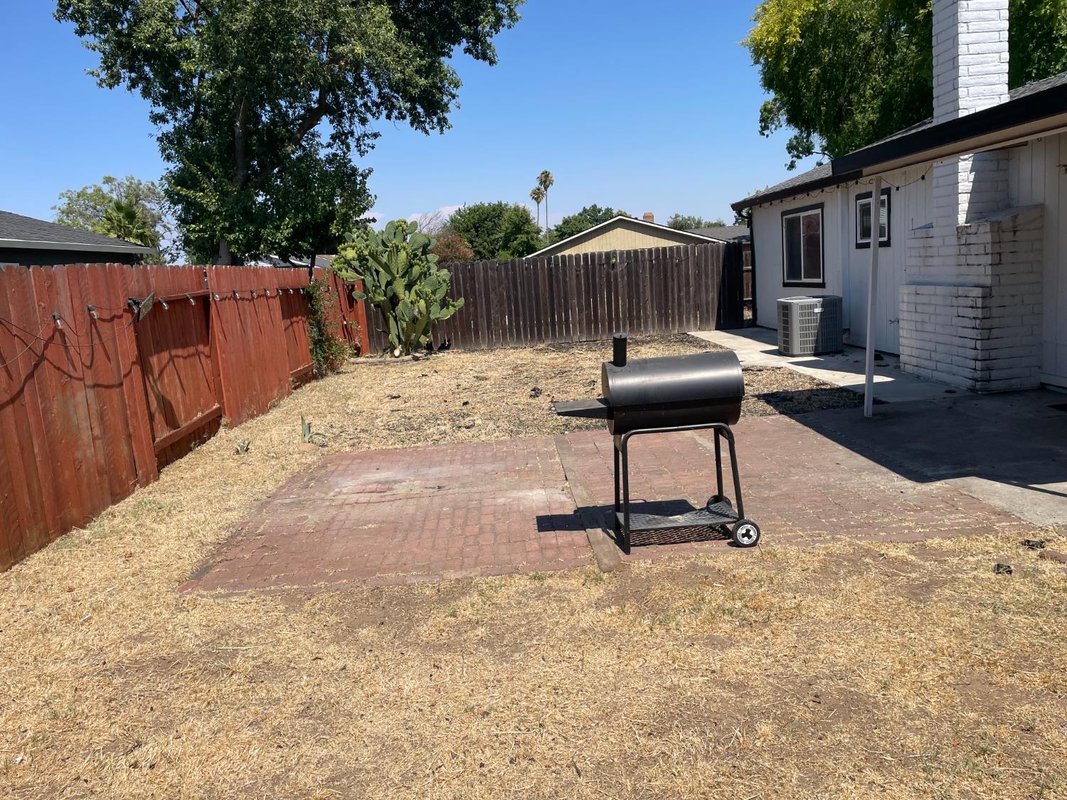 Detail Gallery Image 21 of 32 For 9185 Clendenen Way, Sacramento,  CA 95826 - 3 Beds | 2 Baths