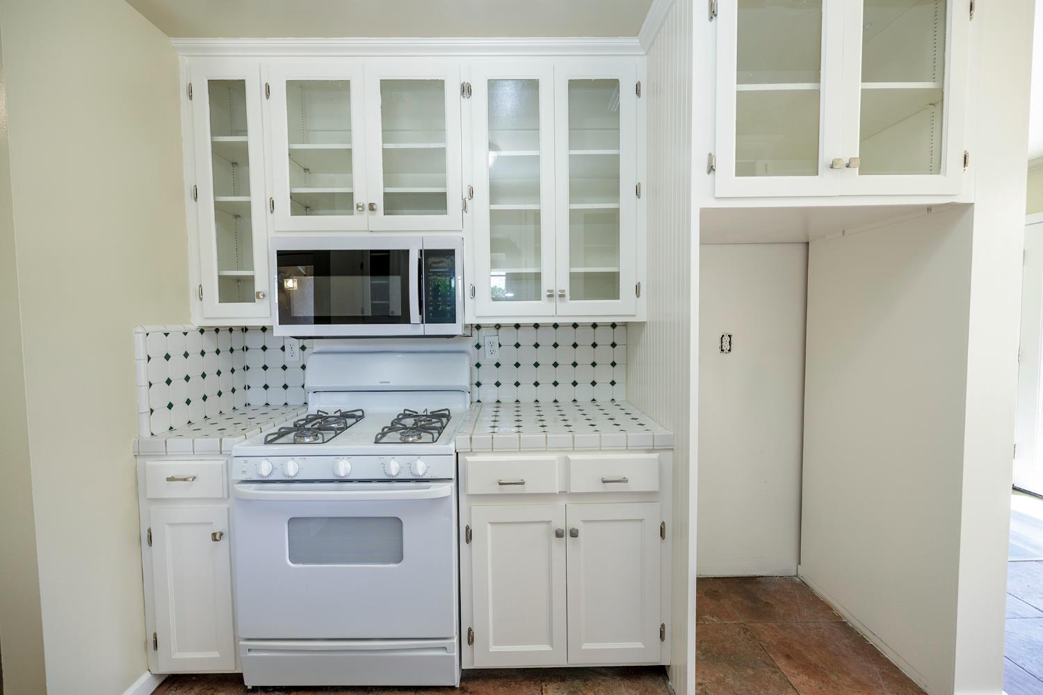 Detail Gallery Image 19 of 42 For 2020 Preston Ln, Modesto,  CA 95355 - 3 Beds | 2 Baths