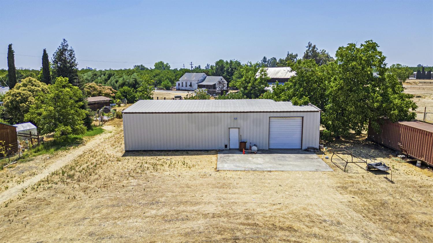 Detail Gallery Image 40 of 40 For 19400 E Oakwood Rd, Stockton,  CA 95215 - 3 Beds | 2 Baths