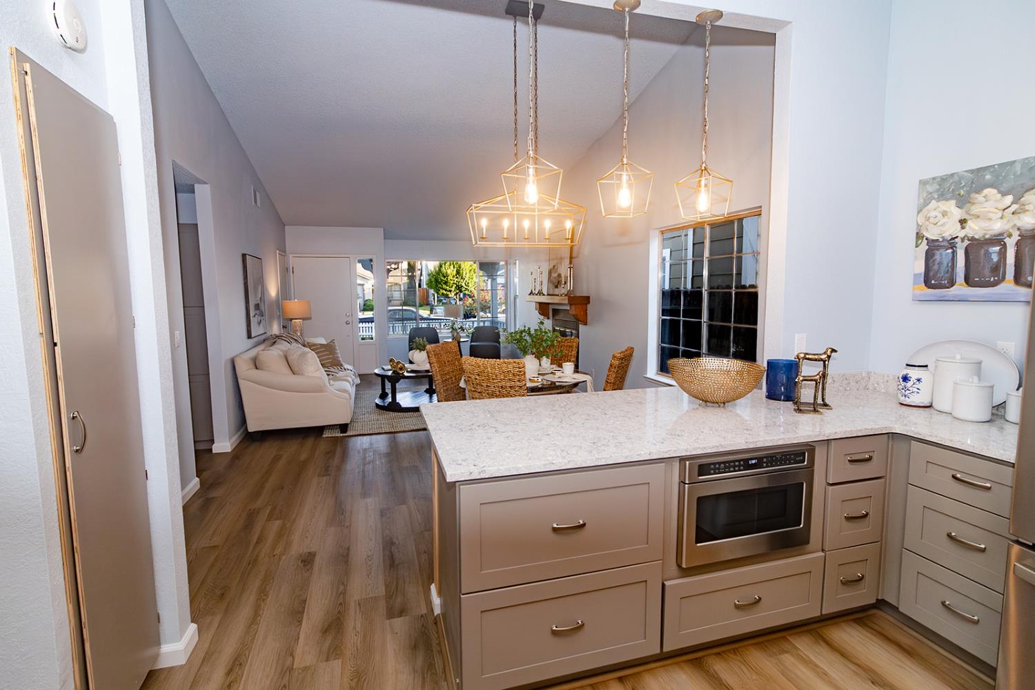 Detail Gallery Image 21 of 35 For 1377 Leo Way, Woodland,  CA 95776 - 3 Beds | 2 Baths