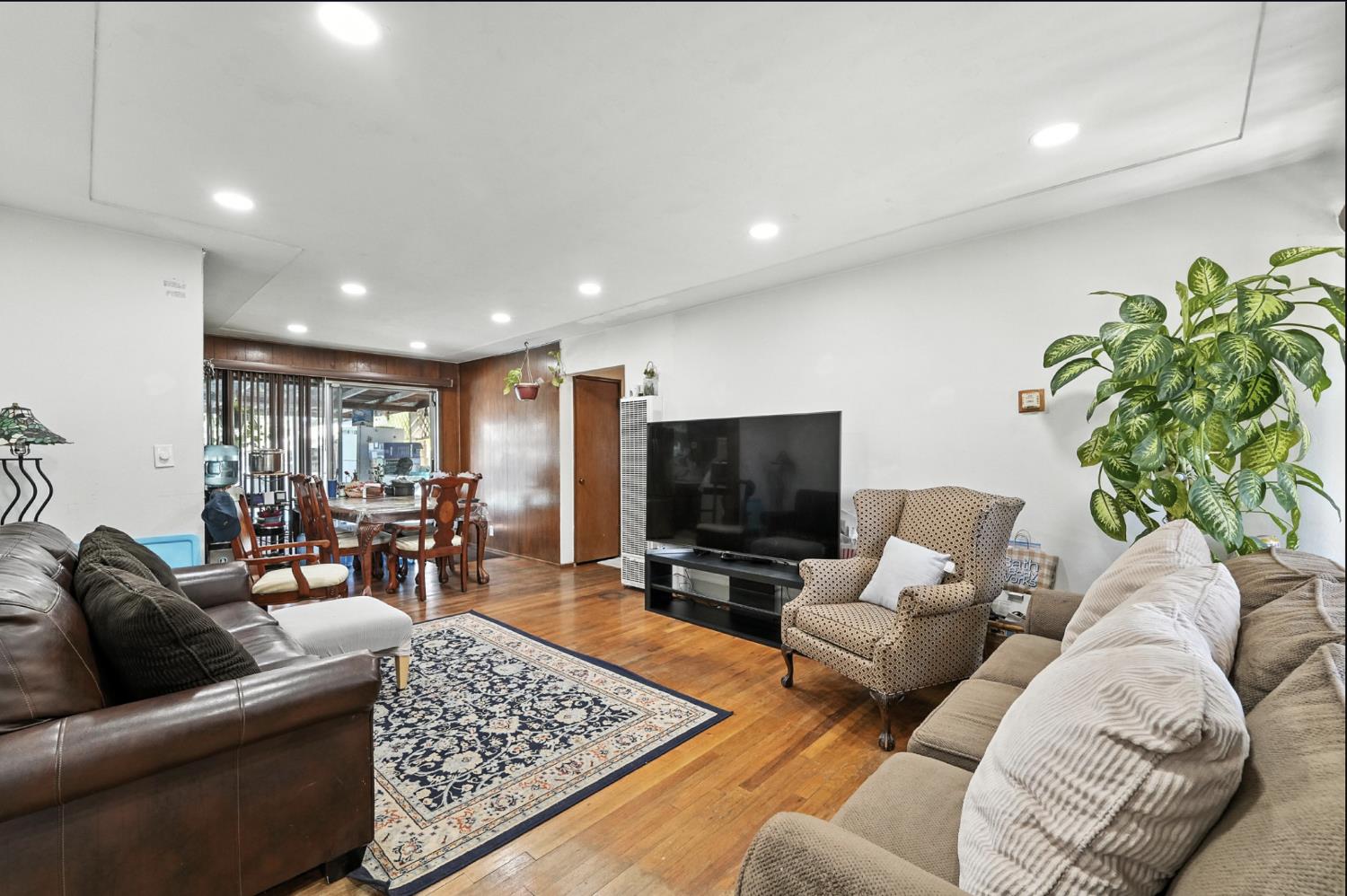 Detail Gallery Image 7 of 36 For 2713 Dale Ave, Ceres,  CA 95307 - 3 Beds | 2 Baths