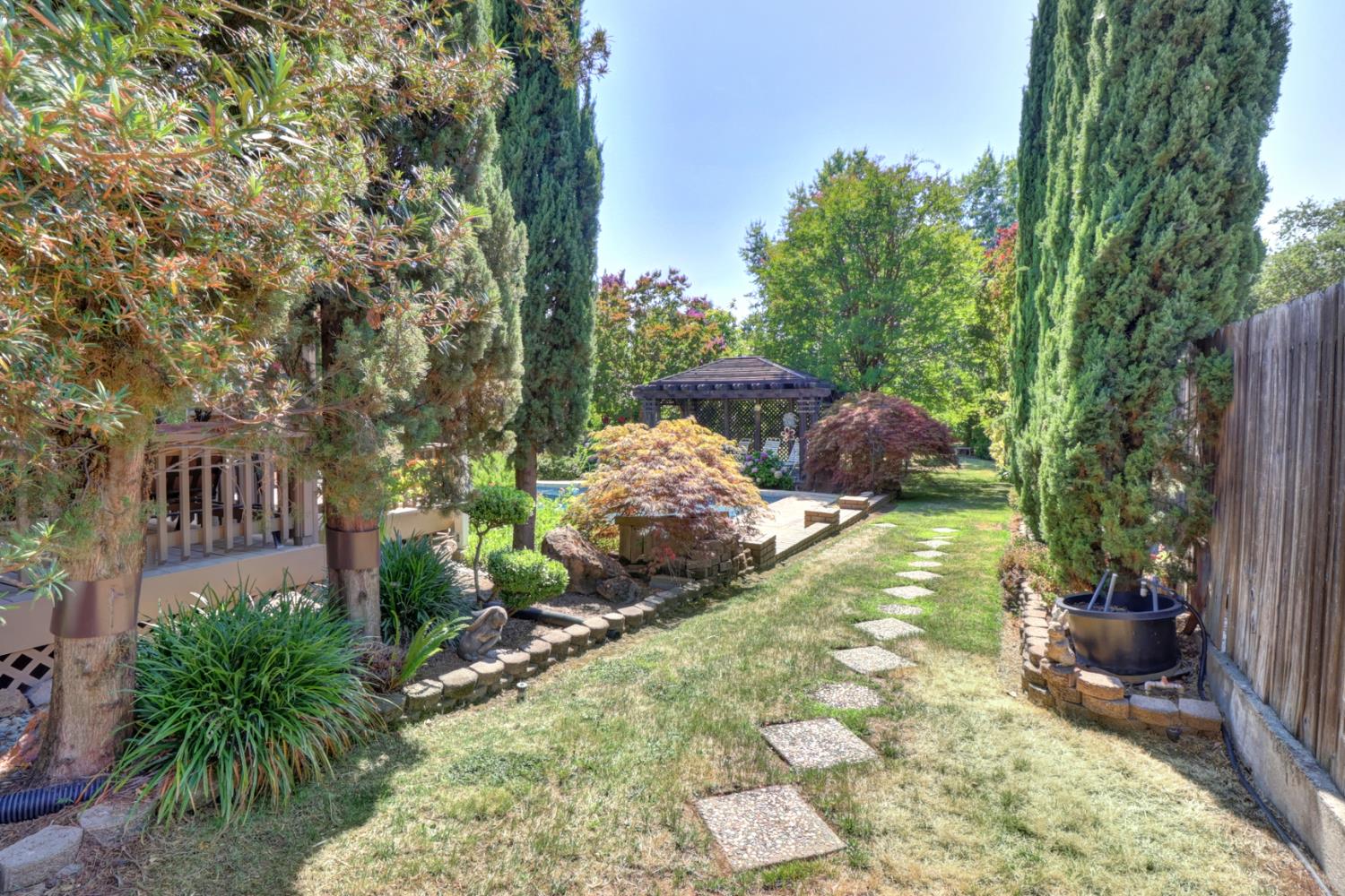 Detail Gallery Image 51 of 95 For 7919 Wonder St, Citrus Heights,  CA 95610 - 4 Beds | 2/1 Baths