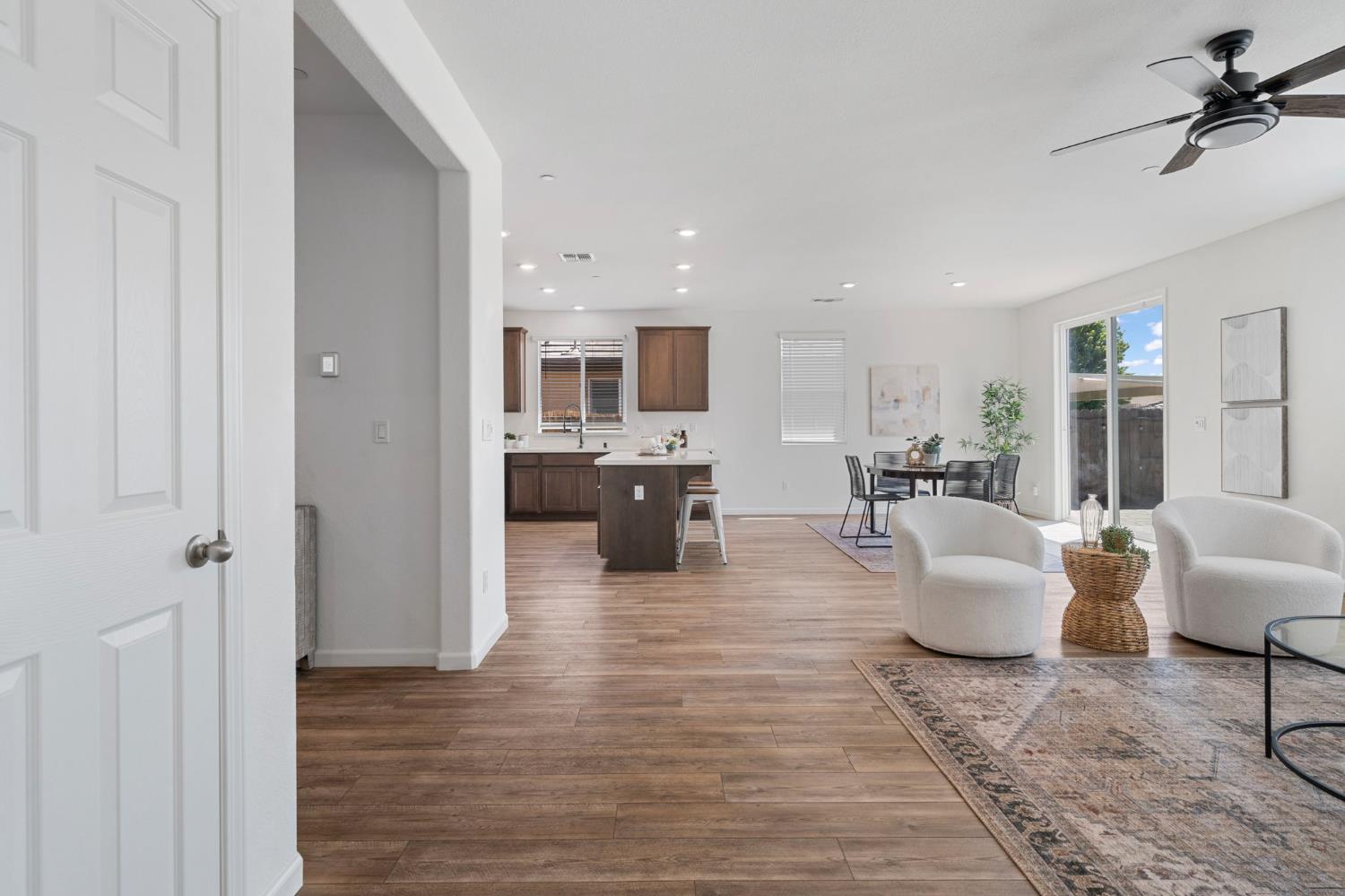 Detail Gallery Image 31 of 50 For 9526 Cadmium Ct, Sacramento,  CA 95829 - 4 Beds | 2 Baths