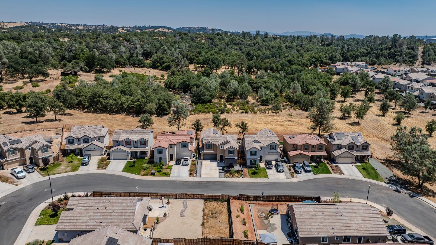 Detail Gallery Image 6 of 44 For 668 Morning Glory Cir, Ione,  CA 95640 - 4 Beds | 3 Baths