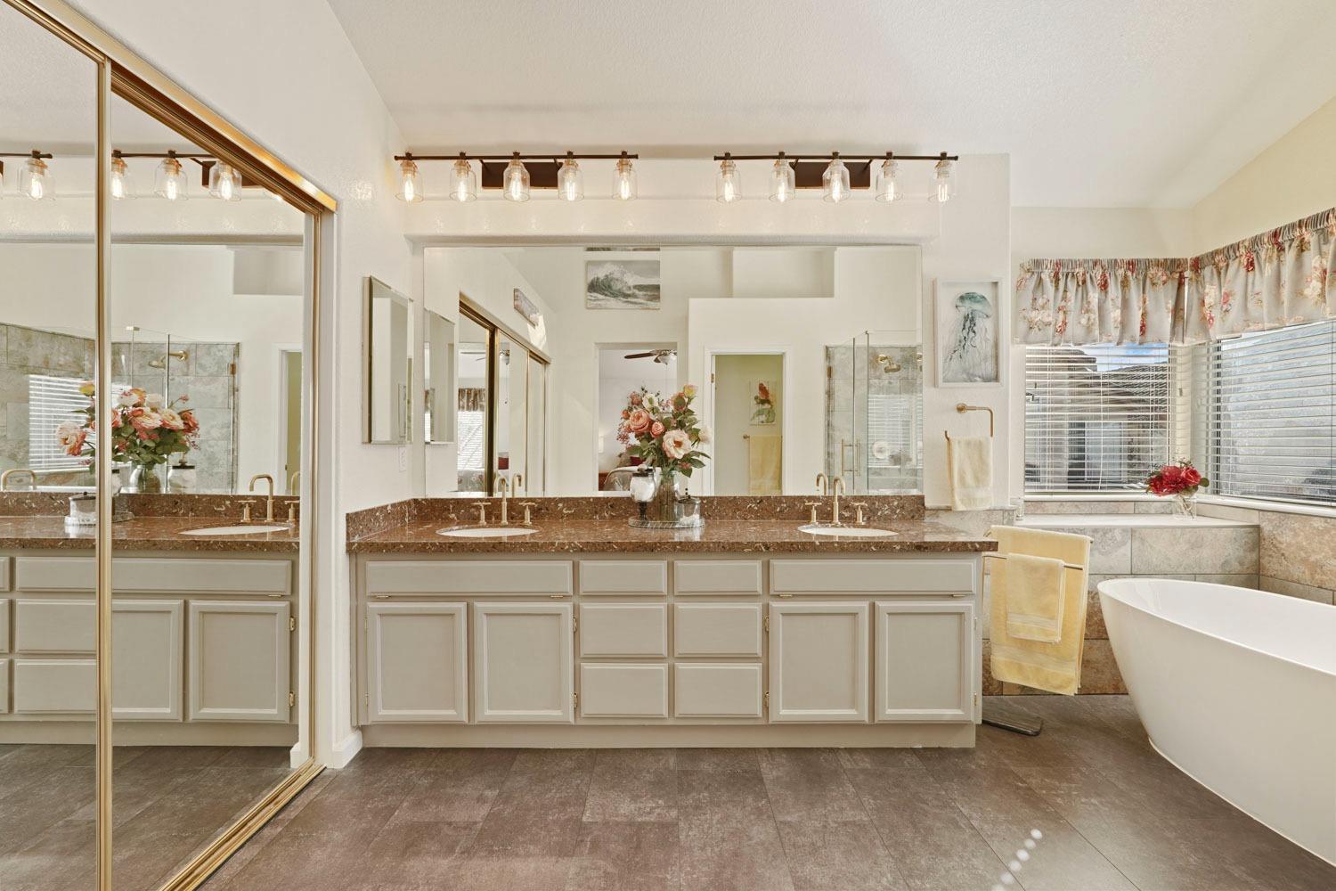 Detail Gallery Image 32 of 45 For 1145 Madera, Tracy,  CA 95377 - 4 Beds | 3 Baths