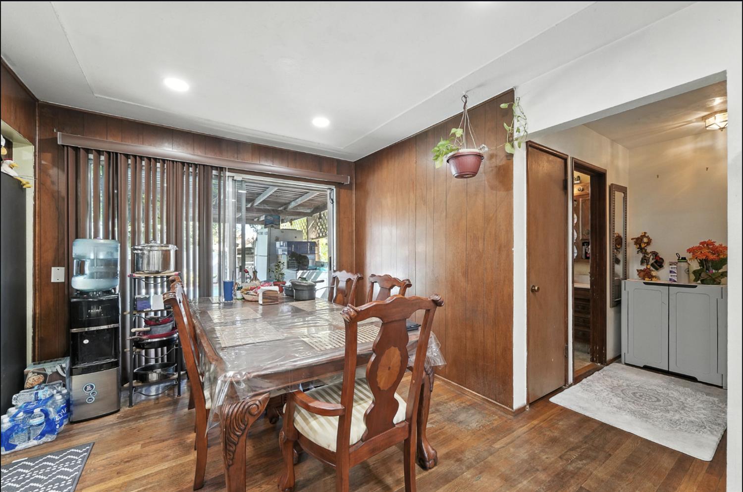 Detail Gallery Image 10 of 36 For 2713 Dale Ave, Ceres,  CA 95307 - 3 Beds | 2 Baths
