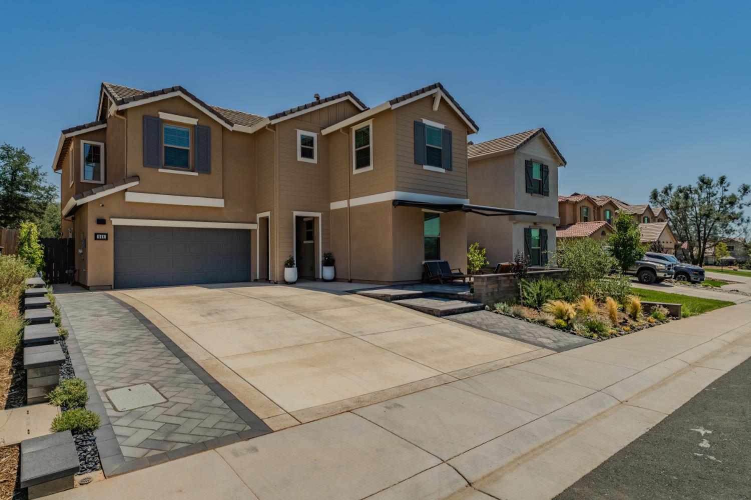 Detail Gallery Image 1 of 44 For 668 Morning Glory Cir, Ione,  CA 95640 - 4 Beds | 3 Baths