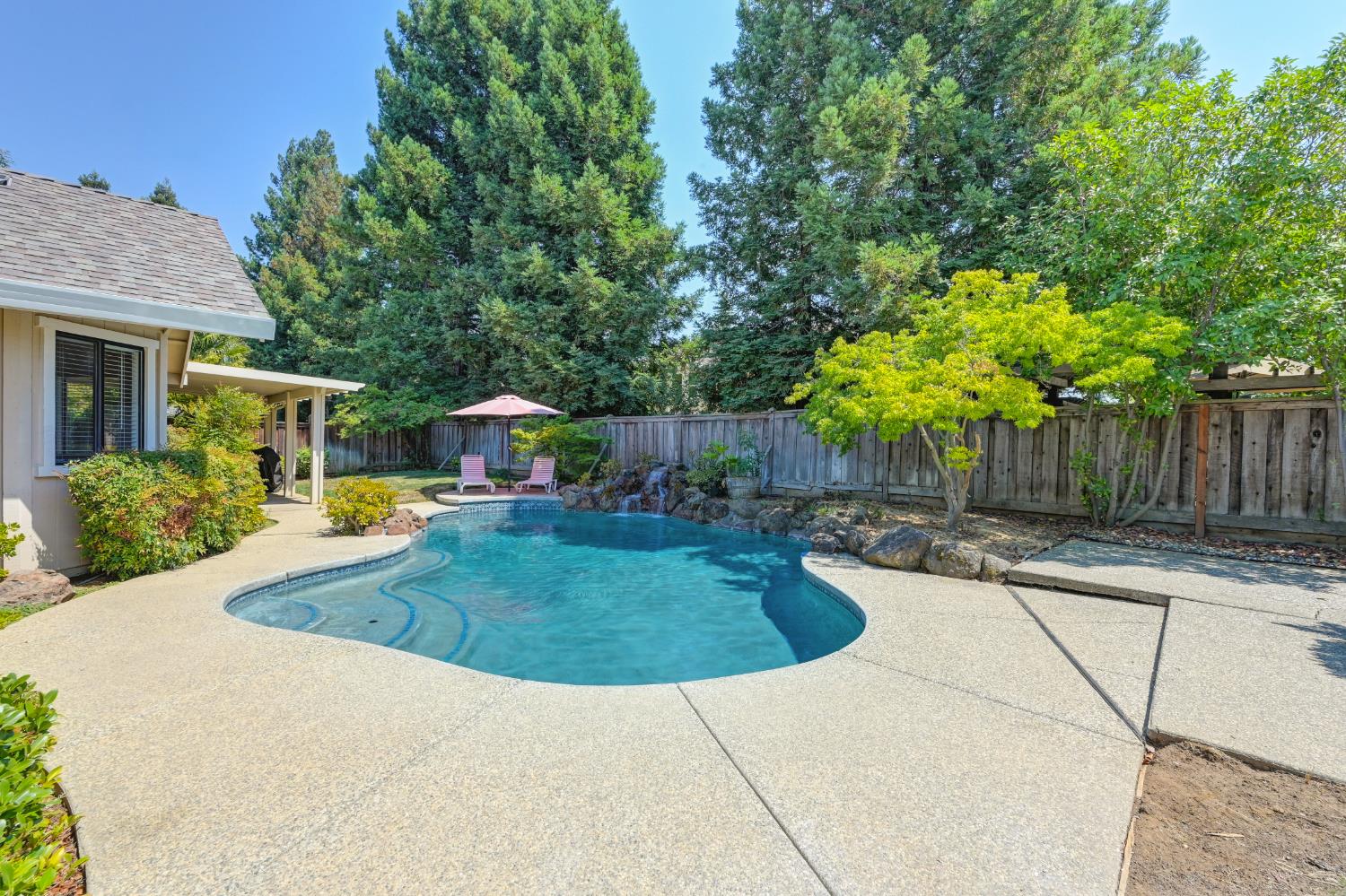 Detail Gallery Image 48 of 53 For 5408 E Brook Way, Elk Grove,  CA 95758 - 3 Beds | 2 Baths